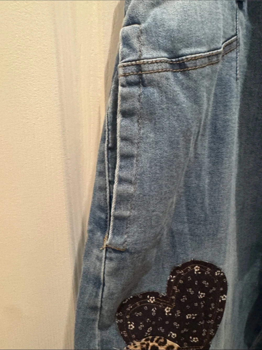 Easel barrel jeans  Heart-Patch Women’s